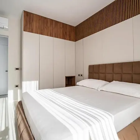 Luxury 4 Bedroom W Pool 호텔 Plazhi San Pietro