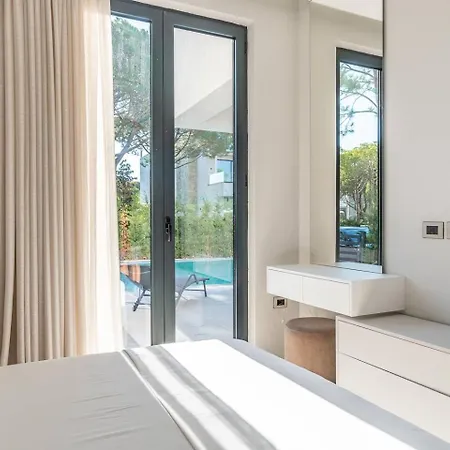 Luxury 4 Bedroom W Pool 호텔 *